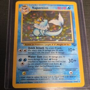 Pokemon Jungle 1999 Vaporeon Rare Holo Trading Card (12/64)